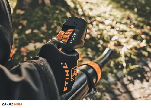 STIHL BGA 300, рукоятка управления