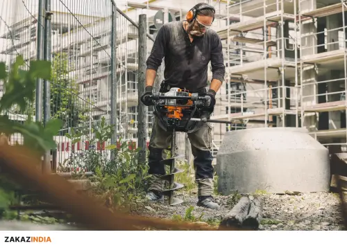 STIHL BT 131, бурение лунки